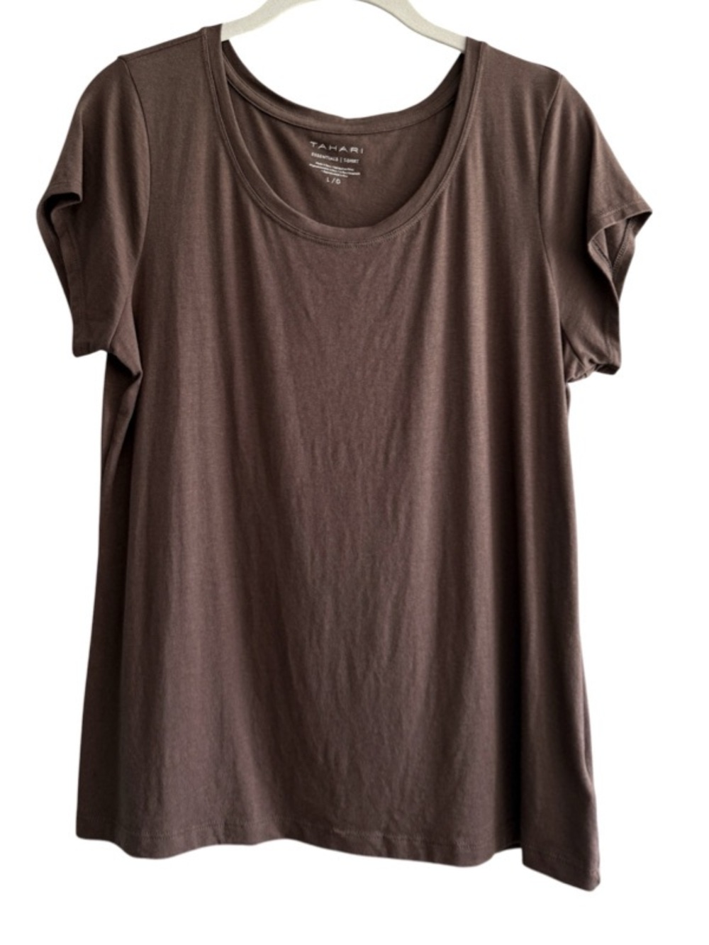 Tahari Essentials T-shirt Short Sleeve Round Neckline Tee Brown Size L